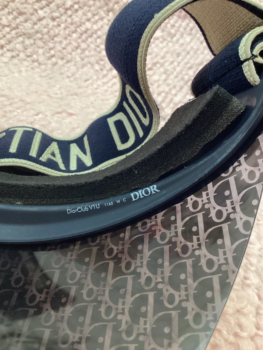 Christian Dior Monogram Visor in Metallic Silver and Navy - Picture 10 of 12